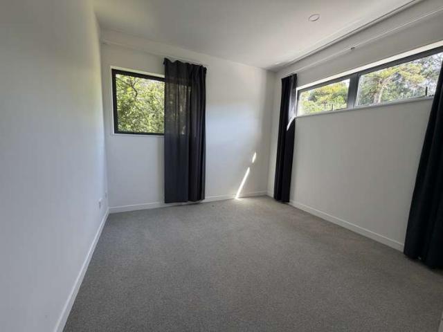 62 Tiri Road, Birkdale, North Shore City