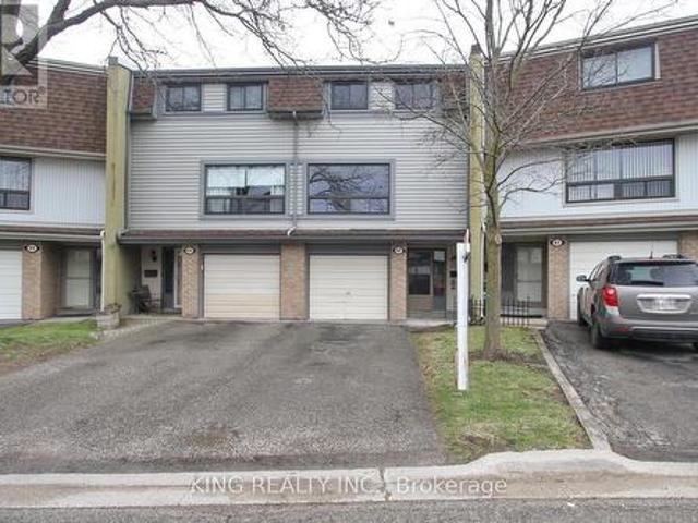 62 Ashton Crescent E, Brampton, ON, L6S 3J9 townhouse for sale | Listing ID W12107 | Royal LePage