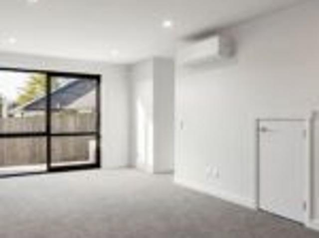 6/2 Benjamin Avenue