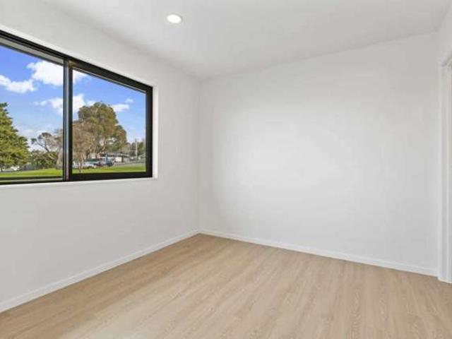 6/2 Blanc Road, Silverdale, Rodney