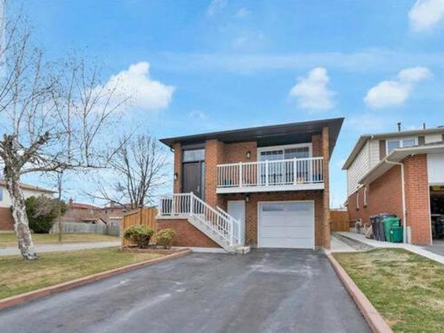 62 MARTINDALE CRES Brampton Ontario