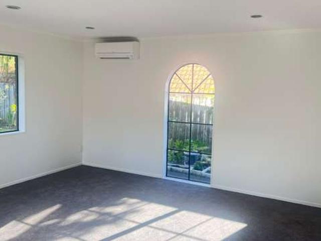62 Marina View Drive, West Harbour, Waitakere City