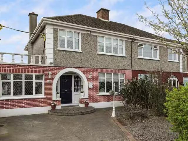 62 Pinewood Avenue, Glasnevin, Dublin 11