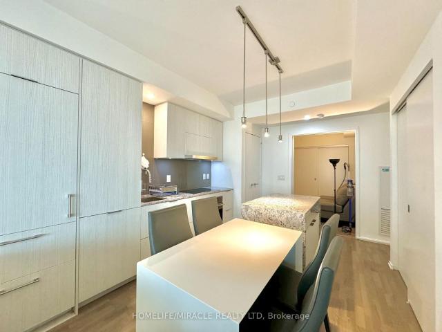 6307 1 Bloor Street, Toronto | Leased, C12592 | Condos. Ca