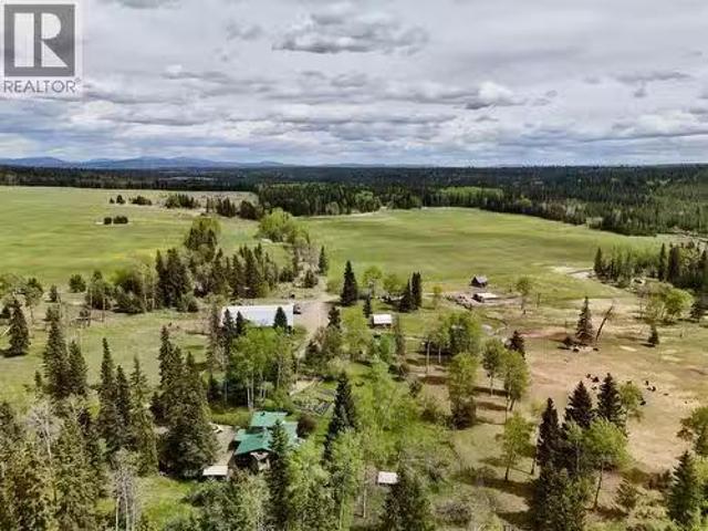 6300 6310 N Horse Lake Road, 100 Mile House, BC, V0K 2E3 hou.