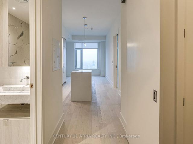 6303 11 Yorkville Avenue, Toronto | Sold, C12688 | Condos. Ca