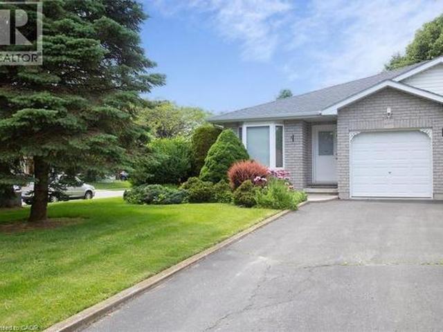 630 Greenock Street, Port Dover, ON, N0A 1N4 house for sale | Listing ID 40838 | Royal LePage