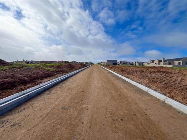 630 m² Land available in Vredenburg