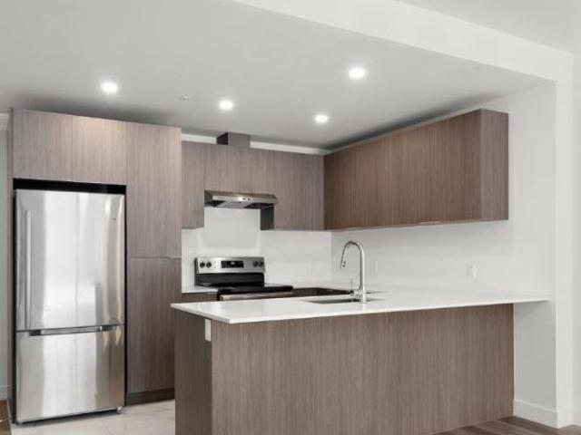 6311 Boulevard Gouin O 2 Bedroom Apartment for Rent at 6311 Boul Gouin O, Montréal, QC H4K 1A7 Cartierville