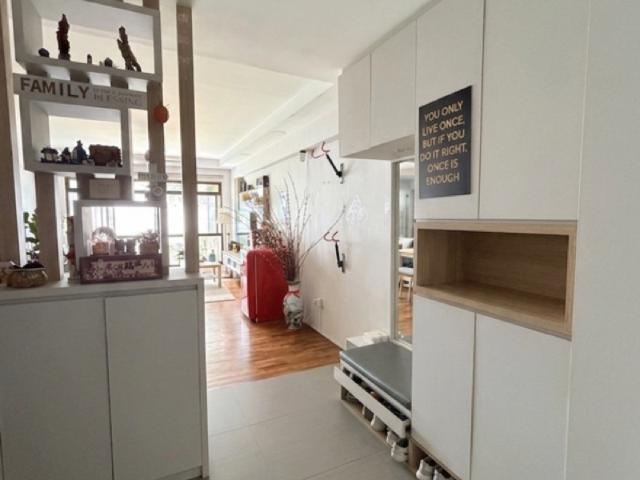 631 Jurong West Street 65 HDB Apartment For Sale, $598,000, 3 Bed 2 Bath 1,184 sqft $505.00 psf