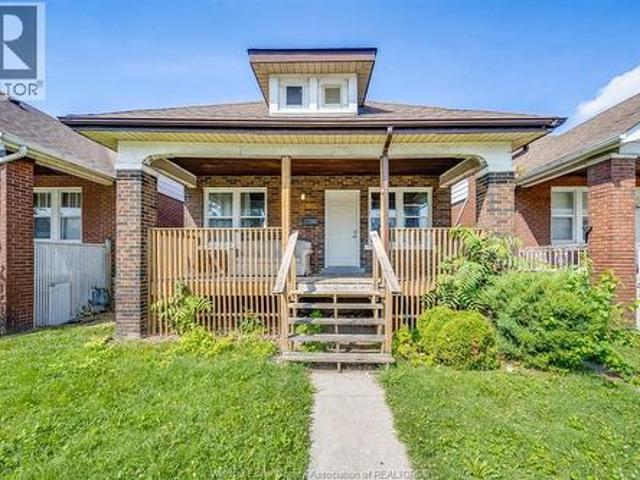 631 Rankin Avenue, Windsor, ON, N9B 2R8 house for sale | Listing ID 26016 | Royal LePage