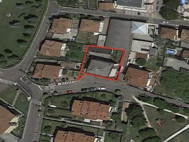 633/2021 1 BG bilocale al piano terra con porzione di sottotetto e area esclusiva in asta a Cenate Sotto