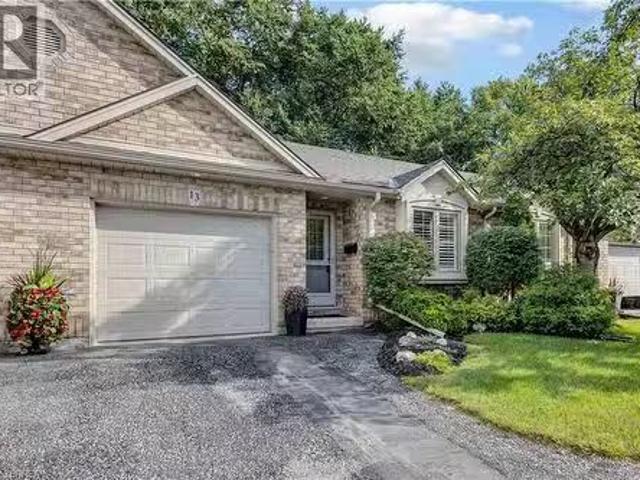 633 Park Road N Unit# 13, Brantford, ON, N3R 8B6 townhouse f.