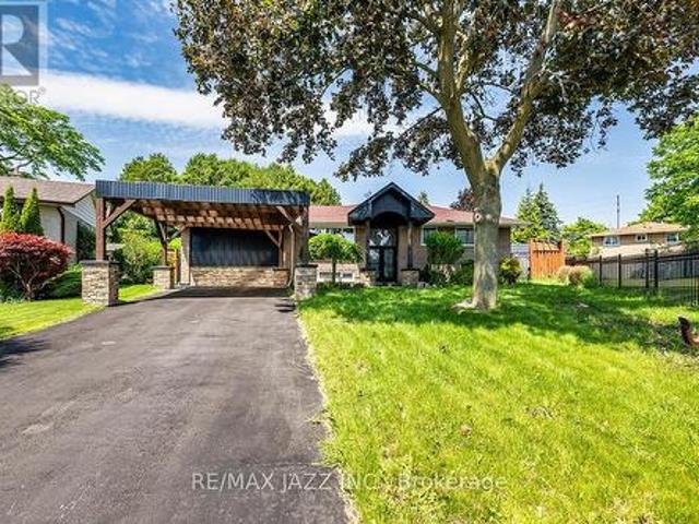 633 Pinewood Street, Oshawa O'Neill, ON, L1G 2S2 house for sale | Listing ID E12219 | Royal LePage