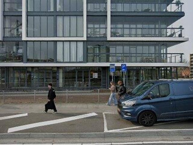 634 m2 office space for rent in Schiedam