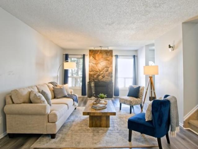 6356 Street Nw, Edmonton, AB, T5T 2N8 townhouse for sale | Listing ID E4505 | Royal LePage