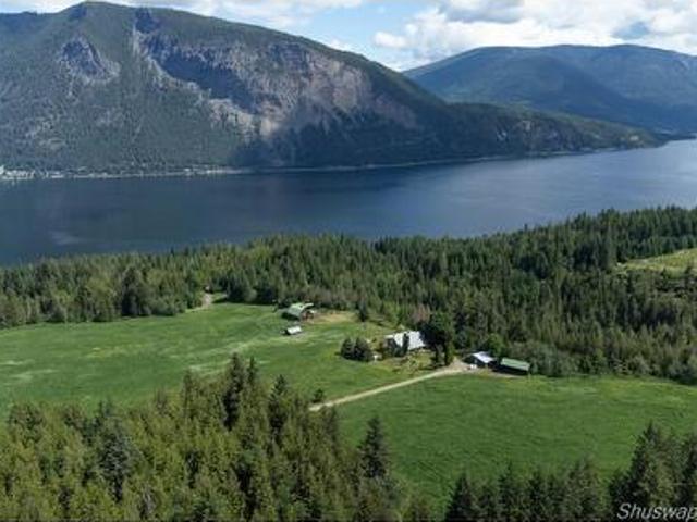 6350 Lakeshore Drive Ne, Salmon Arm, BC, V1E 4N1 house for sale | Listing ID 10396 | Royal LePage