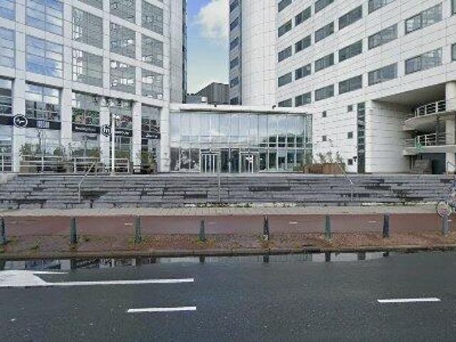 635 m2 office space for rent in The Hague Laak