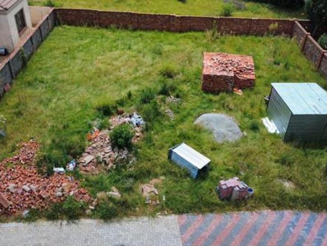 635 m² Land available in Flamwood