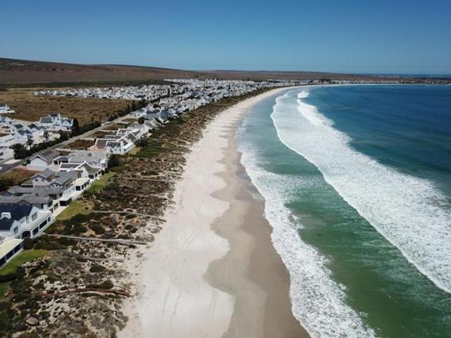 635 m² Land available in Golden Mile