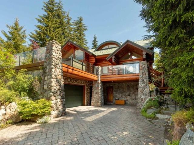 6361 Fairway Drive, Whistler, BC, V8E 0C9 house for sale | Listing ID R3106 | Royal LePage