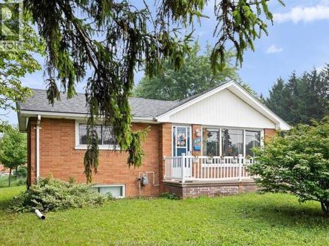636 Cabana, Windsor, ON, N9G 1A4 house for sale | Listing ID 26017 | Royal LePage