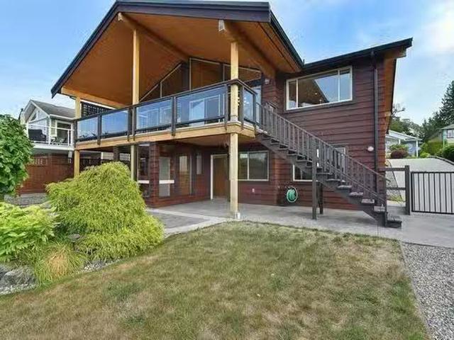 6371 Samron Road, Sechelt, BC, V7Z 0N6 house for sale Listi.