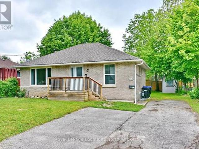 638 Oak Street, Collingwood, ON, L9Y 2Z8 house for sale | Listing ID S13437 | Royal LePage