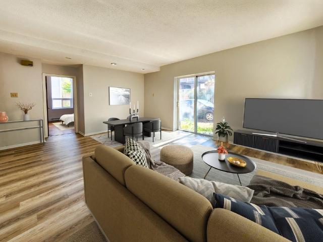 638 Rideau Street A