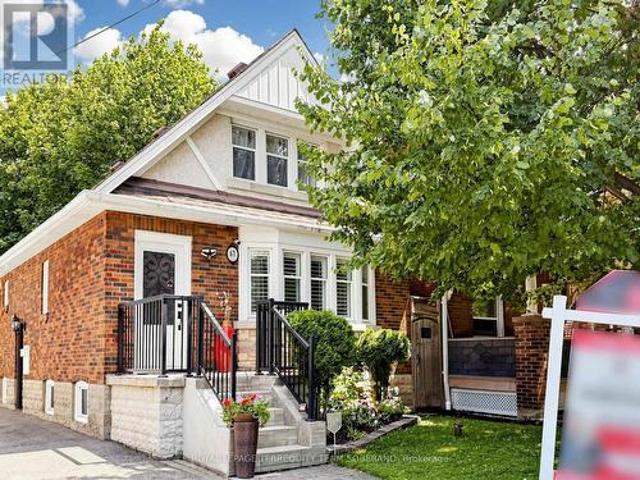 67 Barrington Avenue, Toronto, ON, M4C 4Y9 house for sale | Listing ID E13622 | Royal LePage