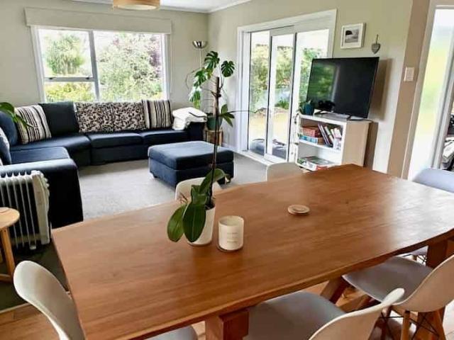 67 Lorenzen Bay Road