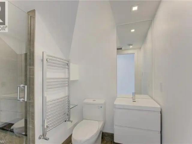 67 LOUISA Street Unit# D