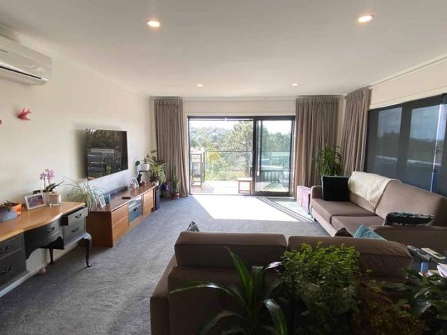 67a Sunrise Avenue Murrays Bay