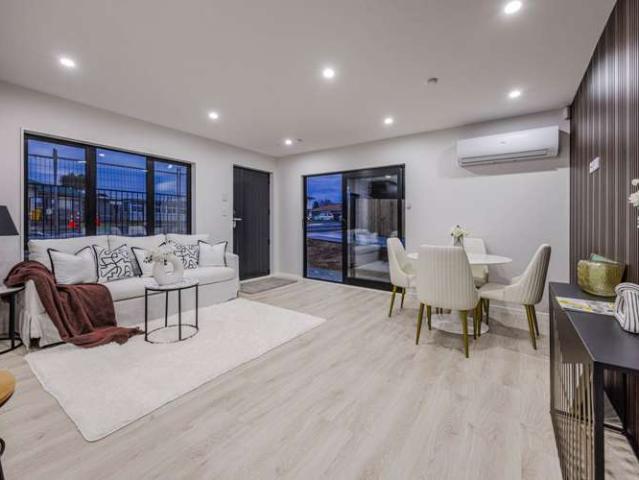 67D Russell Road, Manurewa, Manukau City