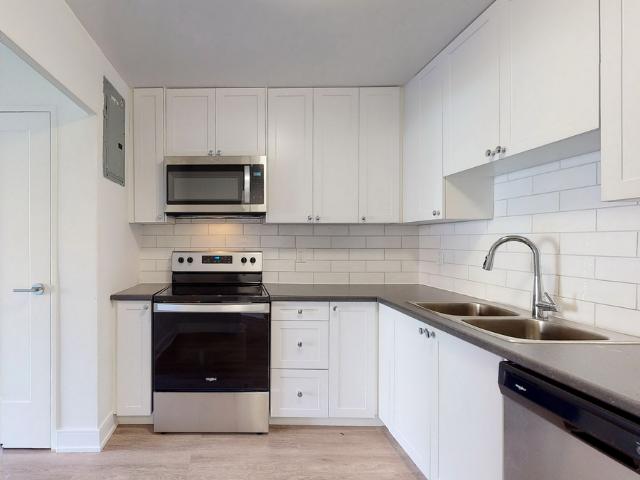 640, 650, 660 Fanshawe Park Road East 2 Bedroom Apartment for Rent at 640 640, 650, 660 Fanshawe Park Road East, London, ON N5X 2B9 Stoney Creek