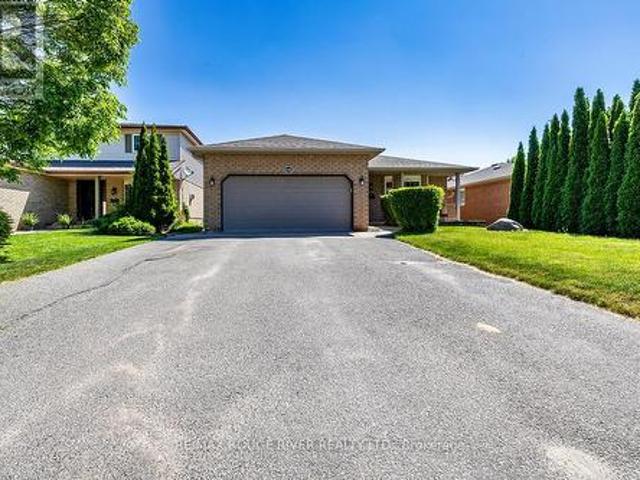 640 Pinewood Drive, Peterborough, ON, K9K 1L2 house for sale | Listing ID X13428 | Royal LePage