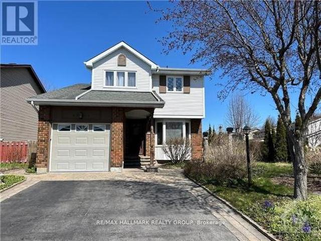 6417 Loire Drive, Ottawa, ON, K1C 3H1 house for lease | Listing ID X13410 | Royal LePage