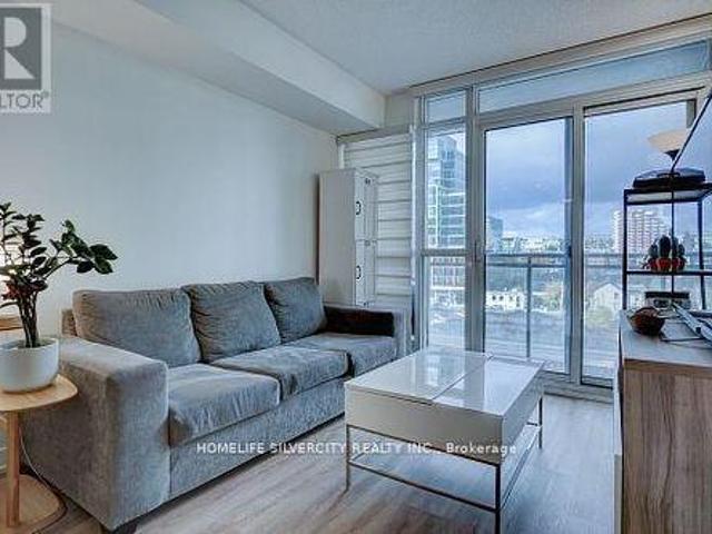 641 15 Iceboat Terrace, Toronto, ON, M5V 4A5 condo for sale | Listing ID C12049 | Royal LePage