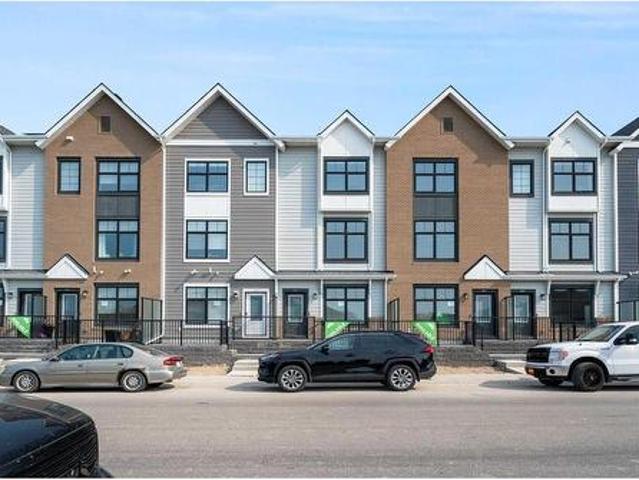 641 Mahogany Road Se, Calgary, AB, T3M 3Y3 townhouse for sale | Listing ID A2184 | Royal LePage