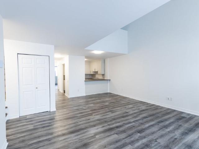 6435 Boul. De Maisonneuve O Montréal Côte des Neiges, QC H4B