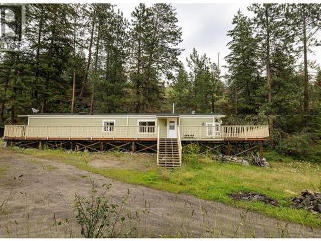 6439 Farmers Drive, Kelowna, BC, V1P 1A2 house for sale | Listing ID 10383 | Royal LePage