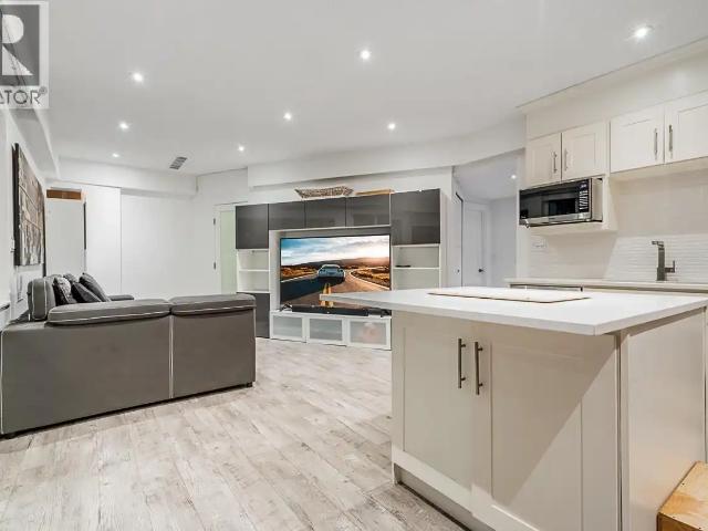 6446 MARINE DRIVE