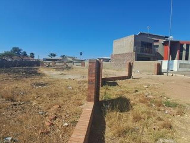 644 m² Land available in Nirvana