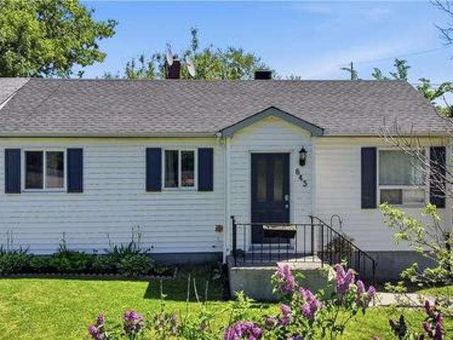 645 Main Street, Lively, ON, P3Y 1M6 house for sale | Listing ID 2128 | Royal LePage