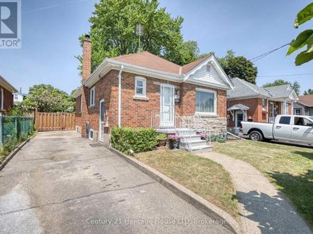 6477 Barker Street, Niagara Falls Dorchester, ON, L2G 1Y6 house for sale | Listing ID X13586 | Royal LePage