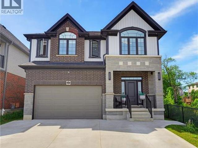 647 Blair Creek Drive, Kitchener, ON, N2P 0E7 house for sale | Listing ID 40841 | Royal LePage