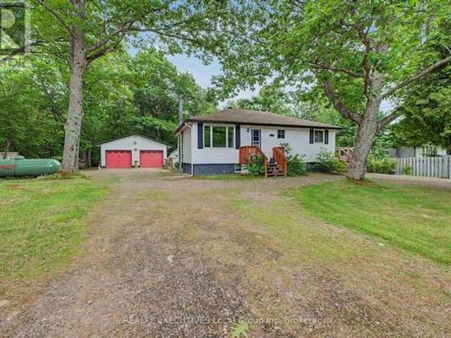 647 Derland Road, Callander, ON, P0H 1H0 house for sale | Listing ID X13555 | Royal LePage