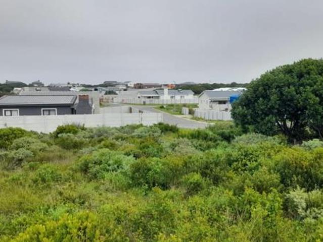 647 m² Land available in Kleinbaai