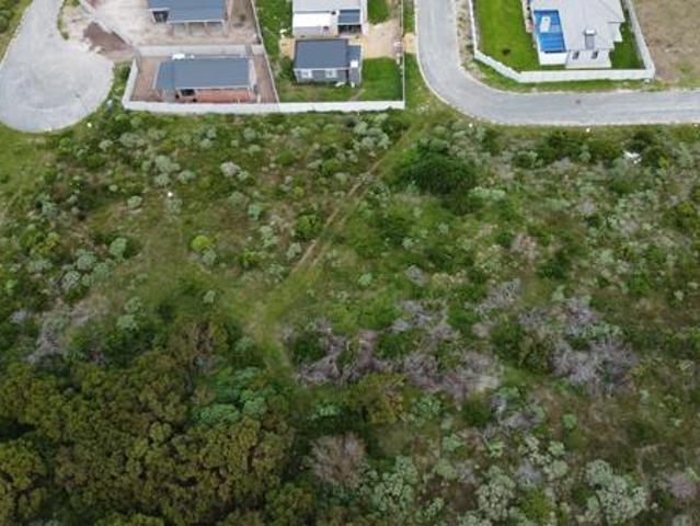647 m² Land available in Kleinbaai