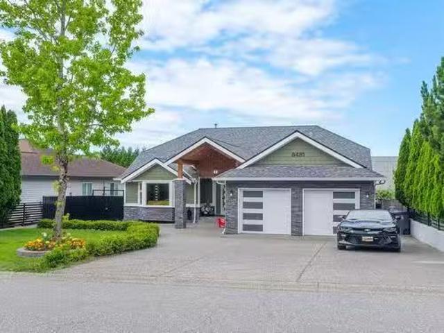 6481 179 Street, Surrey, BC, V3S 7J8 house for sale Listing.